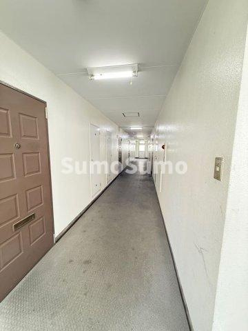 甲南ビルのロビー