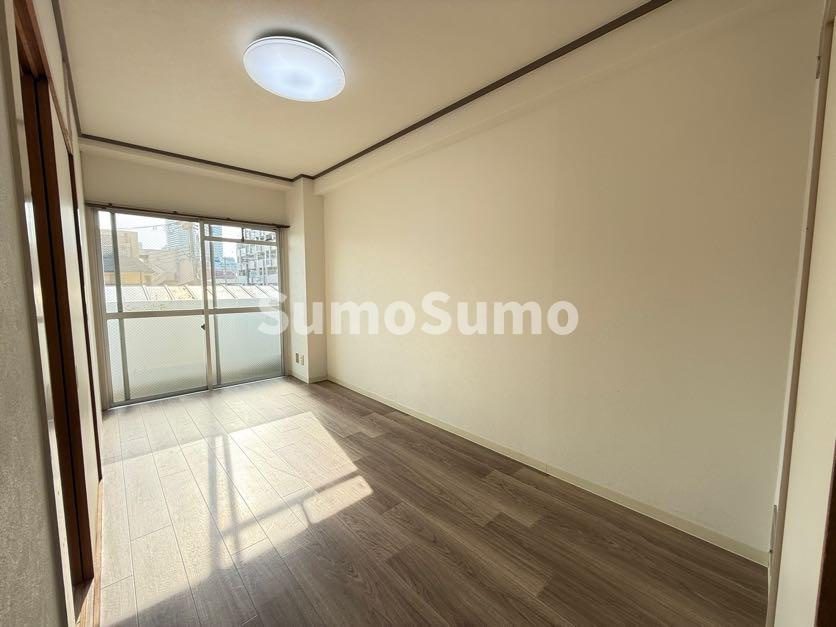 甲南ビルの寝室