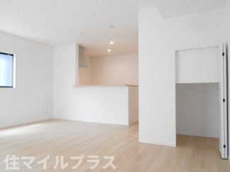 【居間・リビング】 | 福島市松川町沼袋新築一戸建て2棟 | ゆったりとしたリビングです