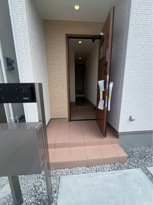 【玄関】 | リーブルガーデン和泉市伏屋町７期 | 玄関ポーチ
