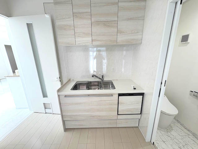 本庄市今井　中古4980の洋室|明るい洋室です