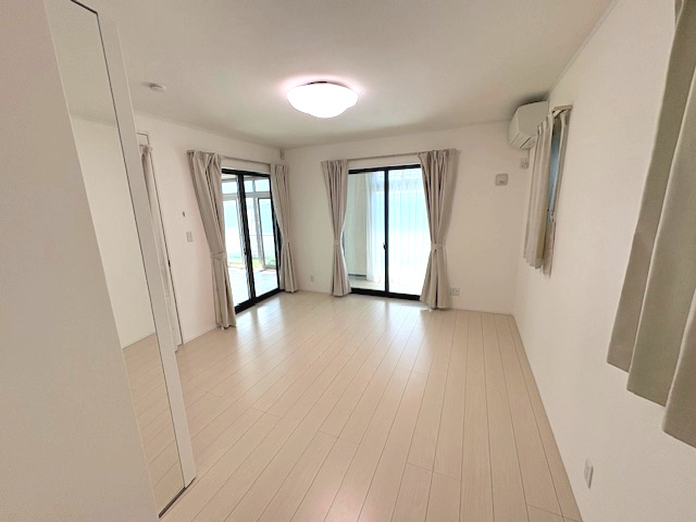 本庄市今井　中古4980の洋室