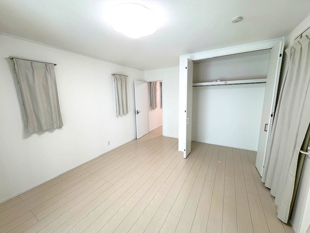 本庄市今井　中古4980の洋室