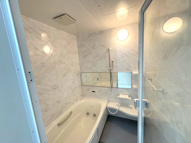 本庄市今井　中古4980の浴室|ゆったり過ごせるお風呂です