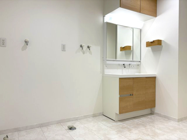 本庄市今井　中古4980の独立洗面台