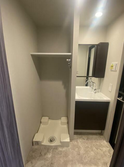 ガリシアレジデンス松陰神社　デザイナーズ　築浅　分譲賃貸　駅近の洗面所