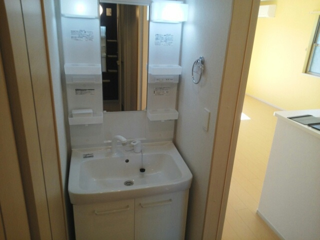 ラーナ・コンフォルトAの洗面所