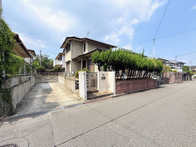 大阪府河内長野市南花台6丁目・オーナーチェンジ戸建・95064の外観