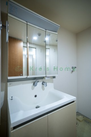 トランキロ浅草橋の独立洗面台