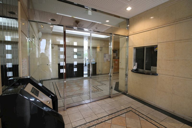 【エントランス】プレサンス名古屋城前