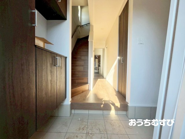 春日井市岩野町第2(全1棟)の玄関