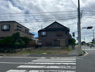 【前面道路含む現地写真】 | 藤代駅徒歩8分の好立地！建築条件なしの南西角地！