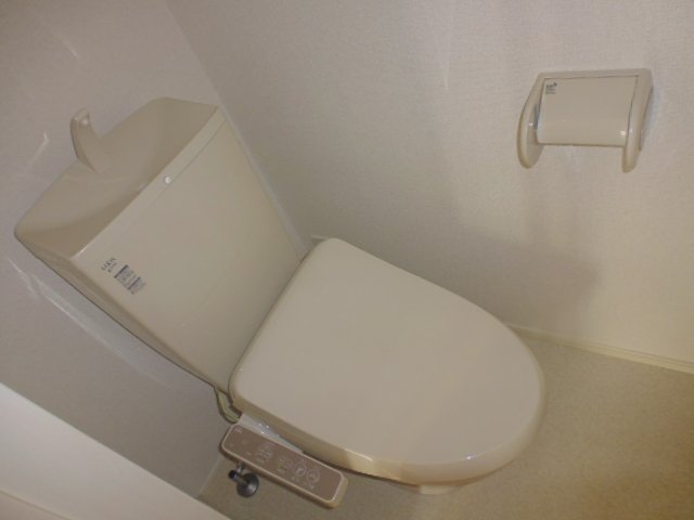 ポース　アザリーⅡのトイレ|温水洗浄便座