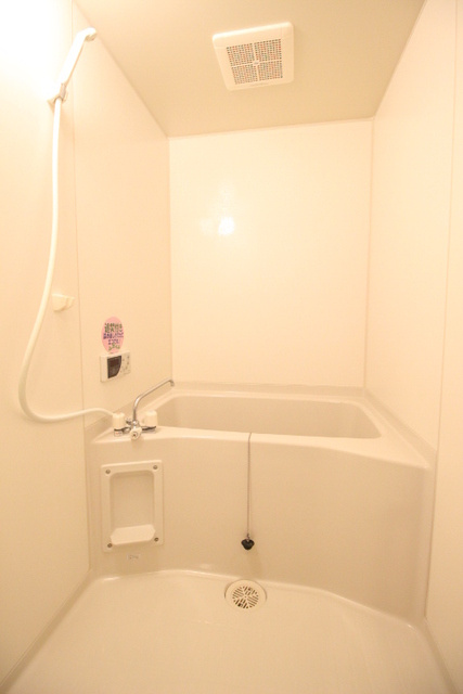 パークマンション旭駅前Ⅱの浴室|追い焚き付きのお風呂です♪