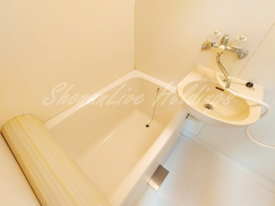 【浴室】 | スクイレル極楽寺