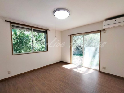 【洋室】 | スクイレル極楽寺