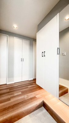 【玄関】 | ステイツ三鷹ヴェルパセオ | 玄関です