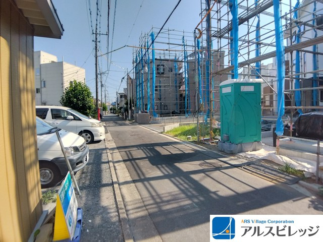 新築／志木市本町3丁目　第1　全2棟の前面道路含む現地写真