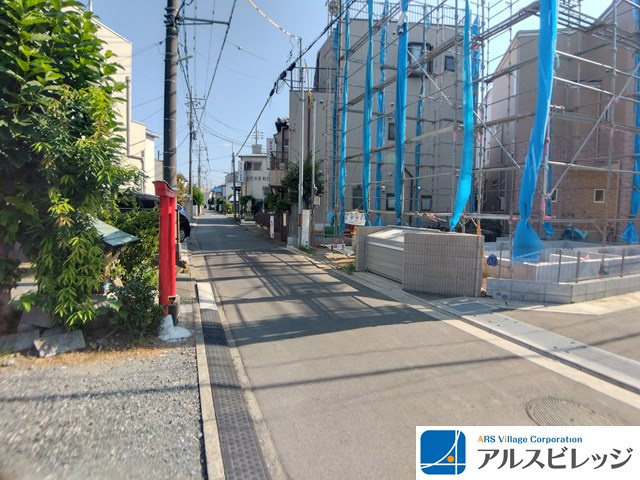 新築／志木市本町3丁目　第1　全2棟の前面道路含む現地写真