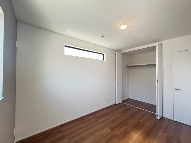 磯城郡田原本町秦庄の洋室|洋室6帖　クローゼット付き