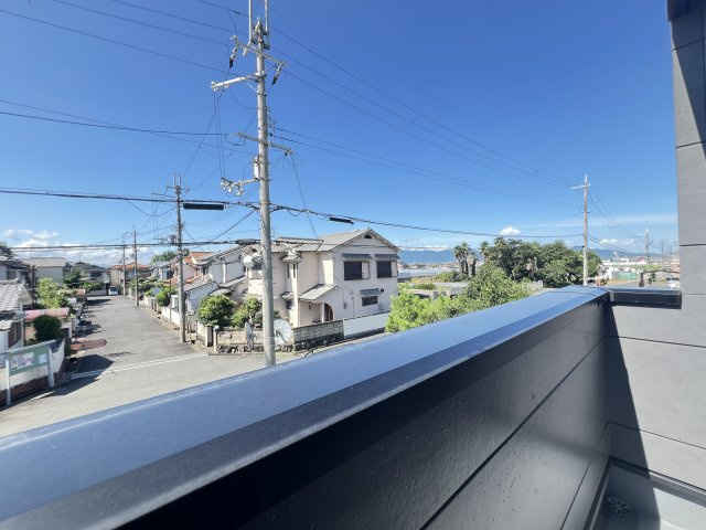 磯城郡田原本町秦庄のバルコニー