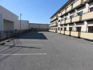 【駐車場】