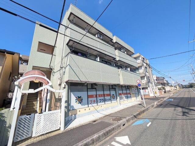３階建てのマンションタイプ♪