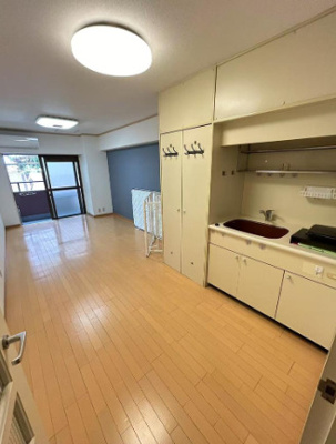 【内装】 | ロイヤルハイツ新宿御苑２F