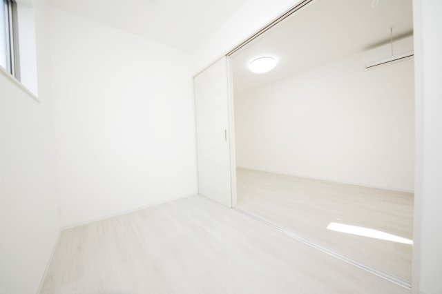 ジーメゾン柴田エクシアの洋室