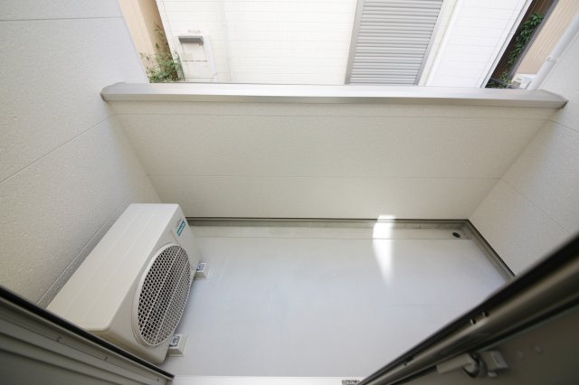 ジーメゾン柴田エクシアのバルコニー