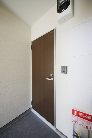 ジーメゾン柴田エクシアの玄関