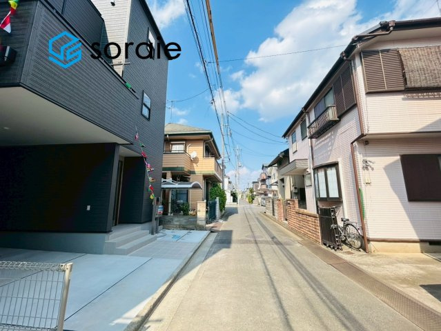 川越旭町　全２棟　リーブルガーデン　新築戸建の前面道路含む現地写真