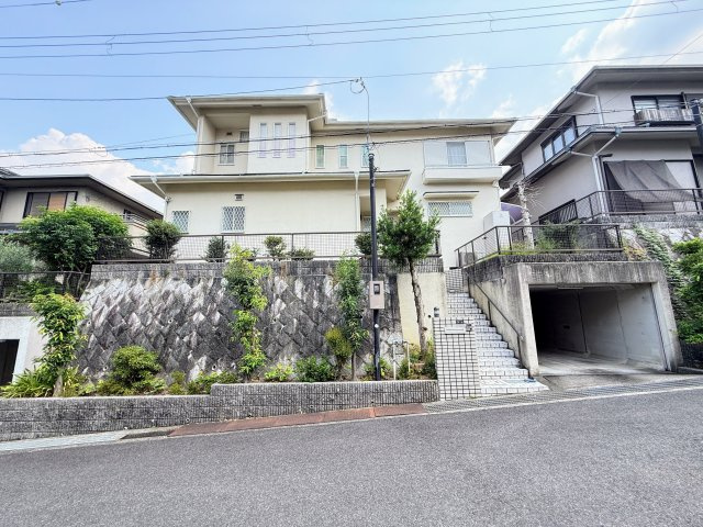 大阪府富田林市藤沢台3丁目・オーナーチェンジ戸建・95067の外観