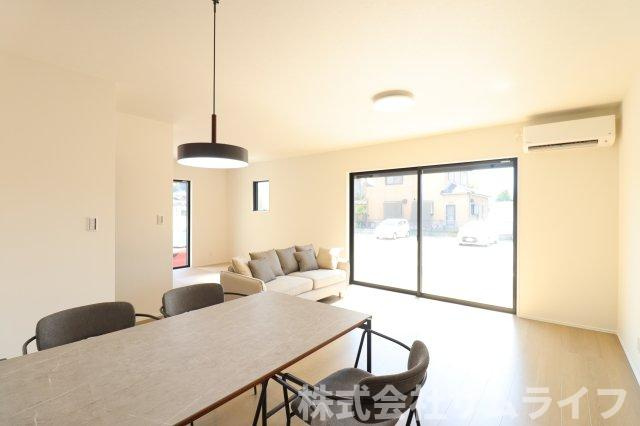 【居間・リビング】 | ガーデンコート平恒Ⅲ　1号地平屋