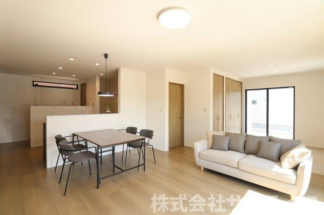 【居間・リビング】 | ガーデンコート平恒Ⅲ　1号地平屋