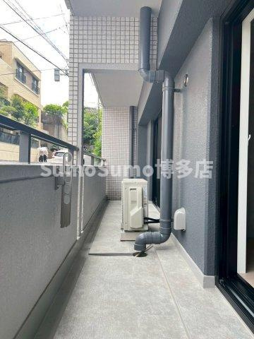 Re+Nudgeone.大橋のバルコニー|外からの目が気にならないバルコニーで洗濯物が干せます