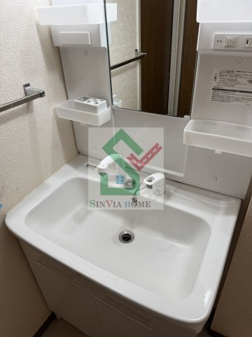 ガーデンコート清瀬4号棟の独立洗面台