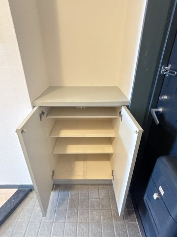 千代ヶ丘ビルの内装