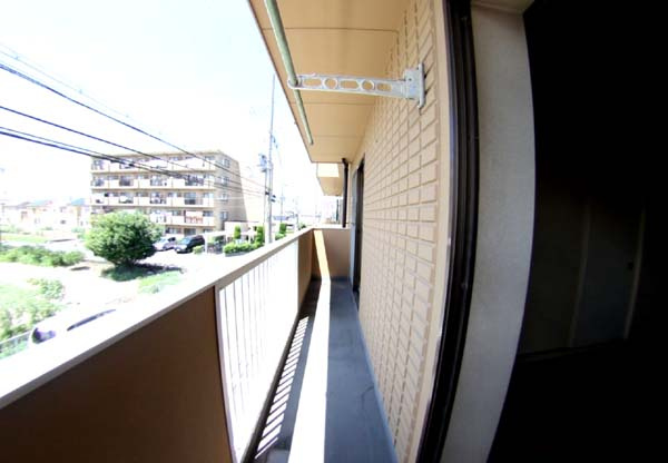 ヴェルディHALのバルコニー|バルコニーからの眺めを楽しみながら食事をしませんか