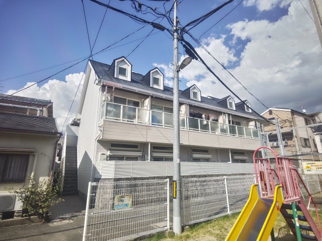 レオパレスさんわ大和田第4の外観|外はこのようになっています
