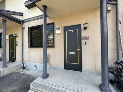 【玄関】 | 箕面市新稲5丁目テラス