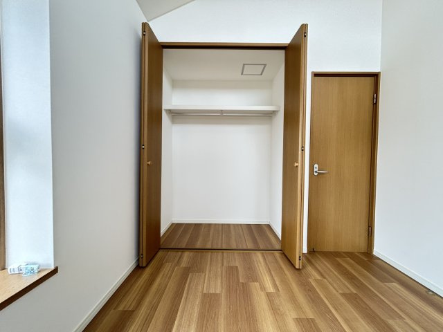 ◆リフォーム済◆スーパー・ドラッグストア・銀行・コンビニ・バス停が徒歩５分以内◆宇治市宇治野神の収納|クローゼット