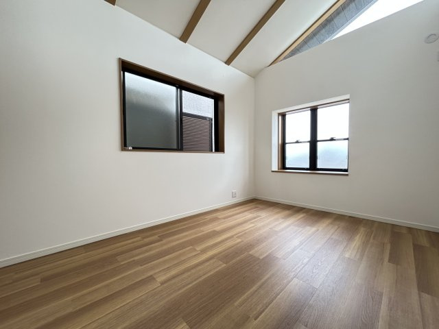 ◆リフォーム済◆スーパー・ドラッグストア・銀行・コンビニ・バス停が徒歩５分以内◆宇治市宇治野神の洋室|洋室