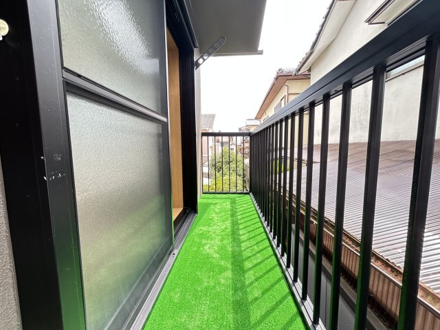 ◆リフォーム済◆スーパー・ドラッグストア・銀行・コンビニ・バス停が徒歩５分以内◆宇治市宇治野神のバルコニー|バルコニー