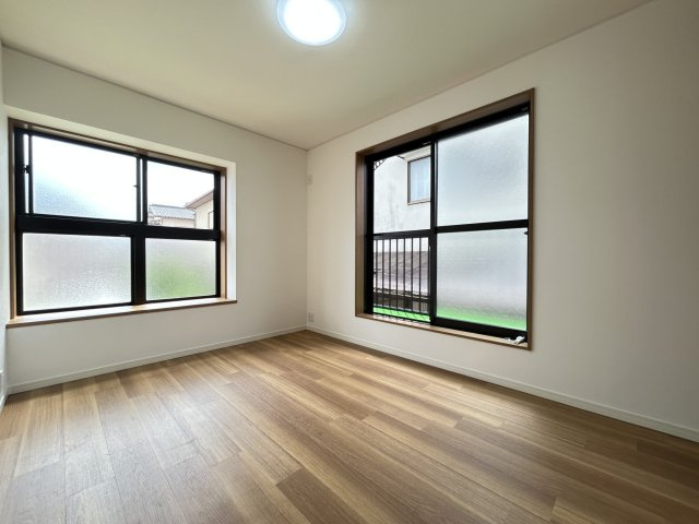 ◆リフォーム済◆スーパー・ドラッグストア・銀行・コンビニ・バス停が徒歩５分以内◆宇治市宇治野神の洋室|洋室