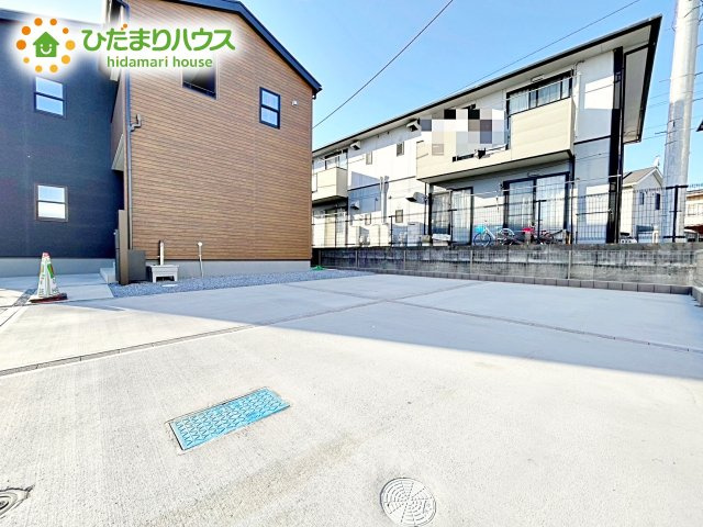 【駐車場】 | 水戸見川12期　新築戸建　1号棟 | 駐車場スペースは広々としており、お車の運転が苦手な方でも安心です！