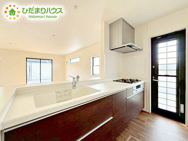 【キッチン】 | 水戸見川12期　新築戸建　1号棟 | 3口コンロでお料理する時間も短くなりそうですね(*‘∀‘)
