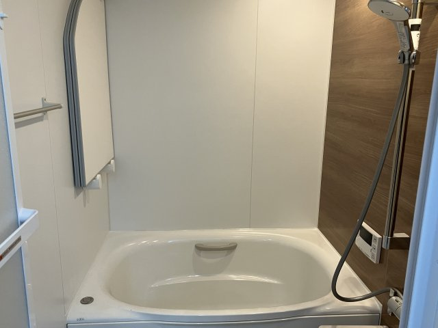 南加木屋駅前ビルの浴室