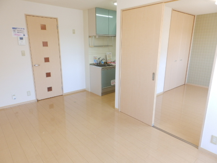 ビレッジ北久保 C棟の洋室|LDK⇔洋室