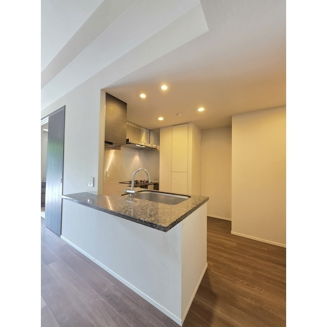 台東区池之端３丁目の賃貸マンション